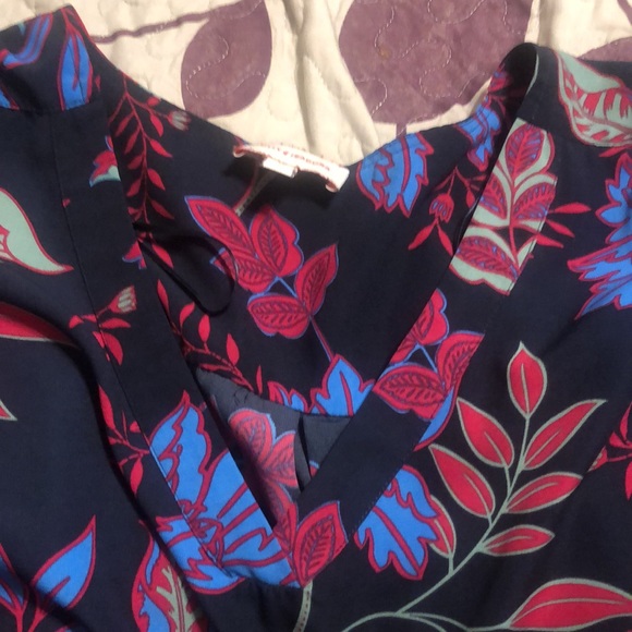 Floral shirt - Picture 4 of 4